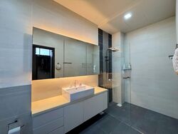 Apollo Gardens (D16), Terrace #581688301